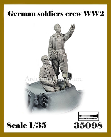 German tank soldiers WWII