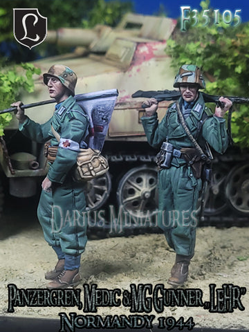 Armored infantryman medic & MG 42 gunner WWII