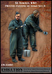 WSS Tank men winter painting the tank 1944 #3